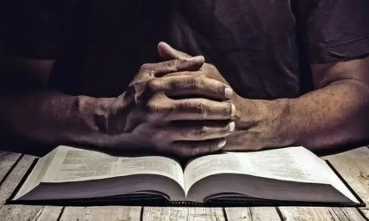 10 Best Books on Prayer to Bring You Closer to God